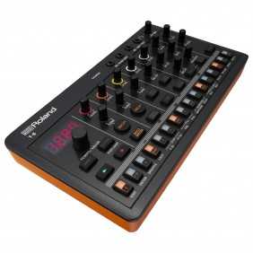 Roland T 8 Aira Compact