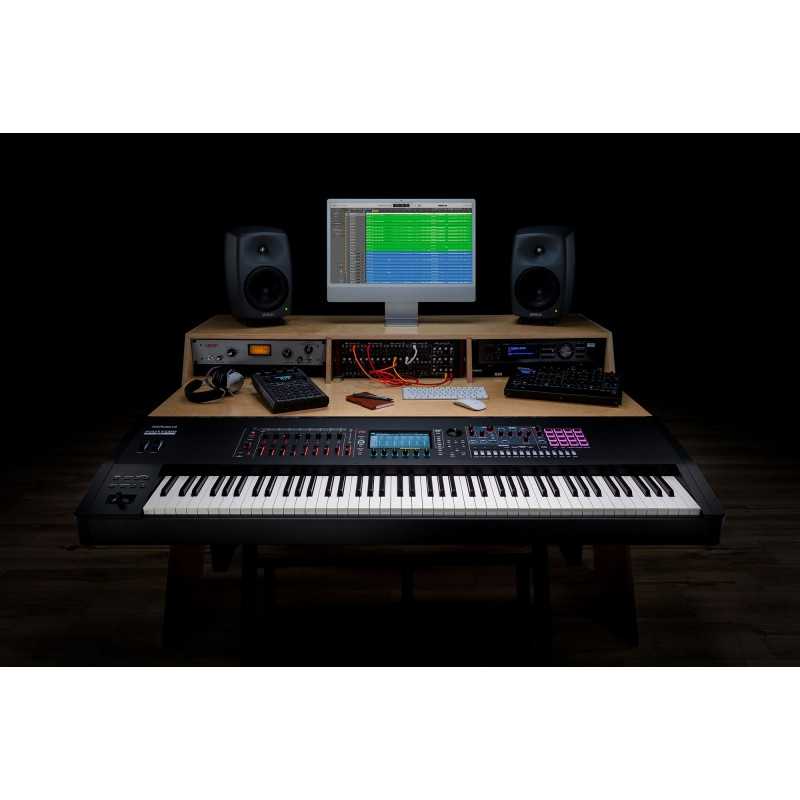 Roland Fantom 8 EX